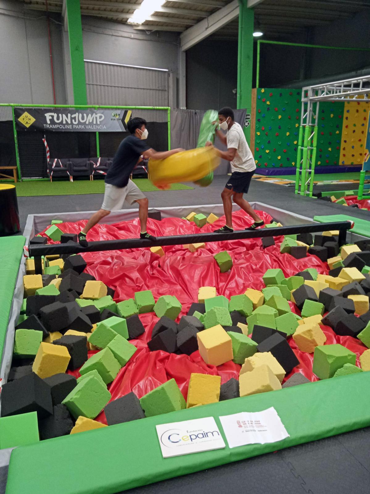 Valencia dinamización IRPF 2021 Ocio grupo motor jóvenes Fun Jump
