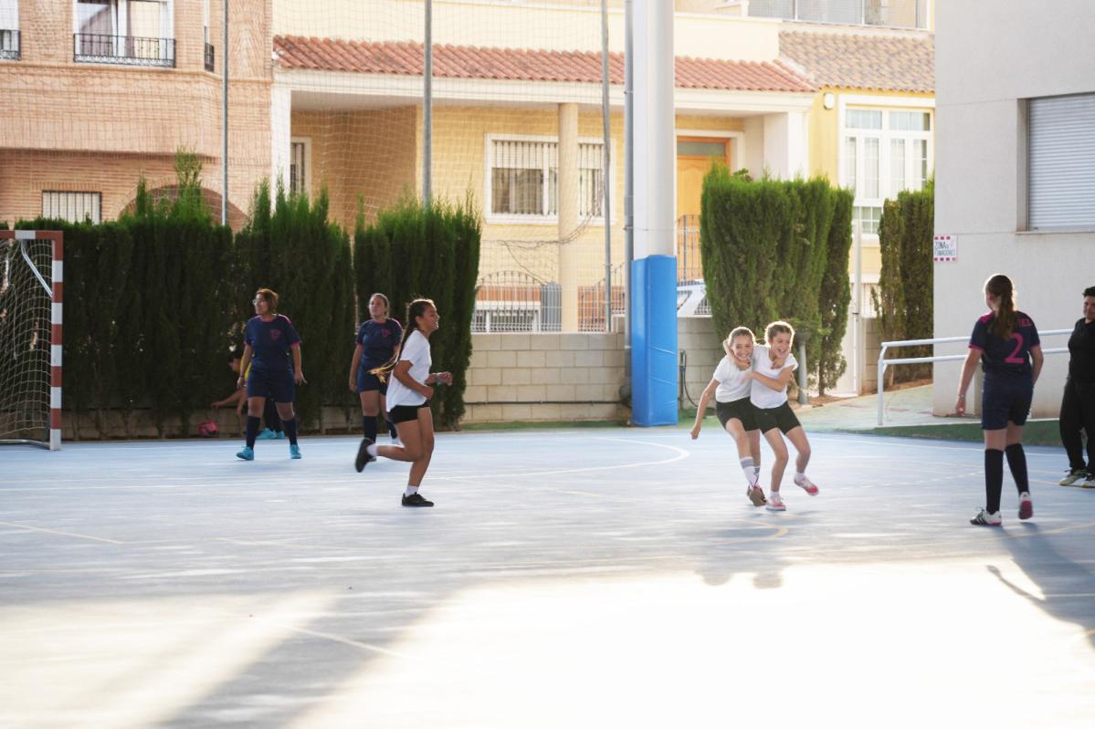 Espíritu Santo Partido CD Calé Femenino (6)