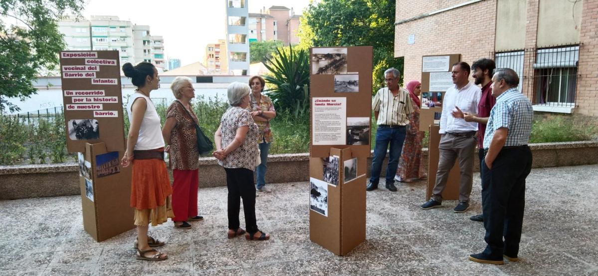 Murcia   Conexiones Vitales La Paz   Exposición barrio 00