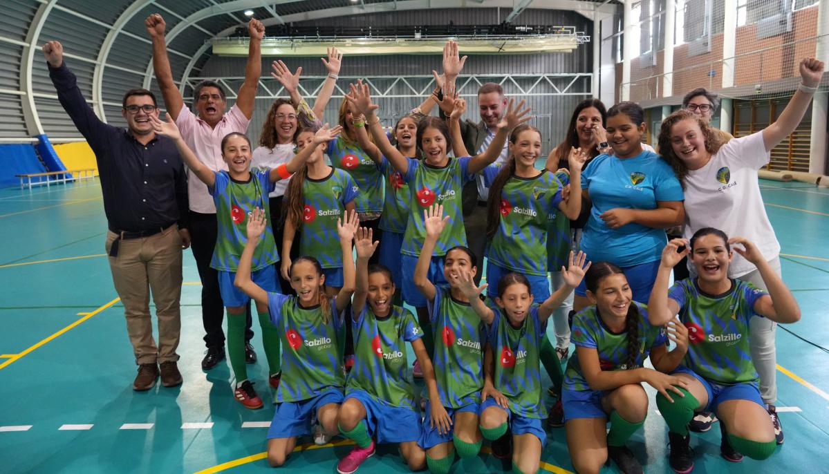 1721   Presentación CD Calé Femenino 00
