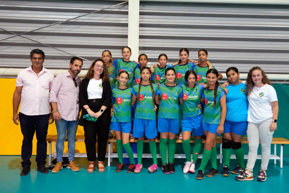 1721 Presentación CD Calé Femenino 01